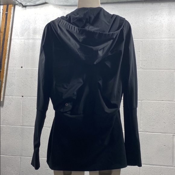 Lululemon athletica light coat / zippered hoodie in black - Picture 5 of 8